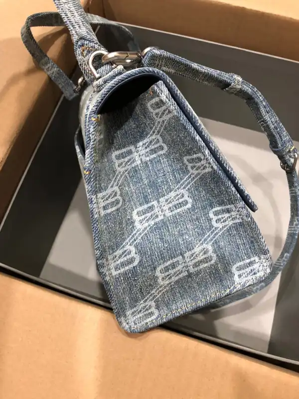 Cheap BALENCIAGA HOURGLASS 0130