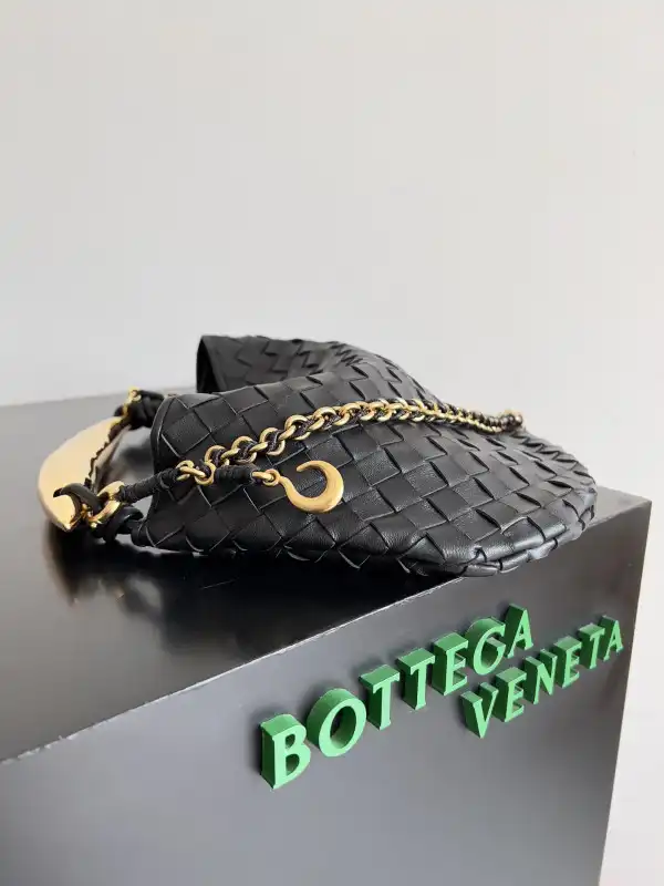 Affordable Bottega Veneta Sardine With Chain-33*20*4CM 0131