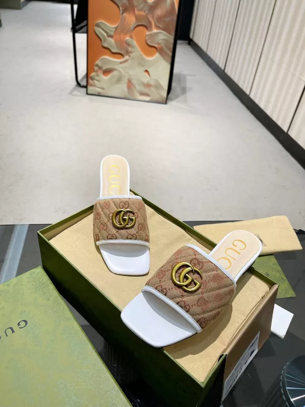 Rep GUCCI GG matelassé canvas slide sandal 0113