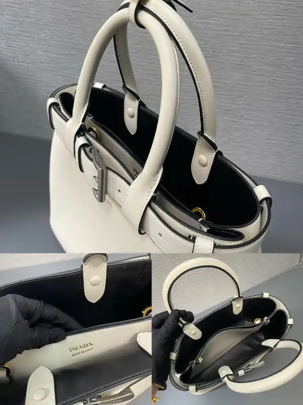 Affordable Prada Buckle large leather handbag with belt-32*23*11CM 0126