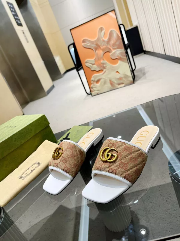 Rep GUCCI GG matelassé canvas slide sandal 0113