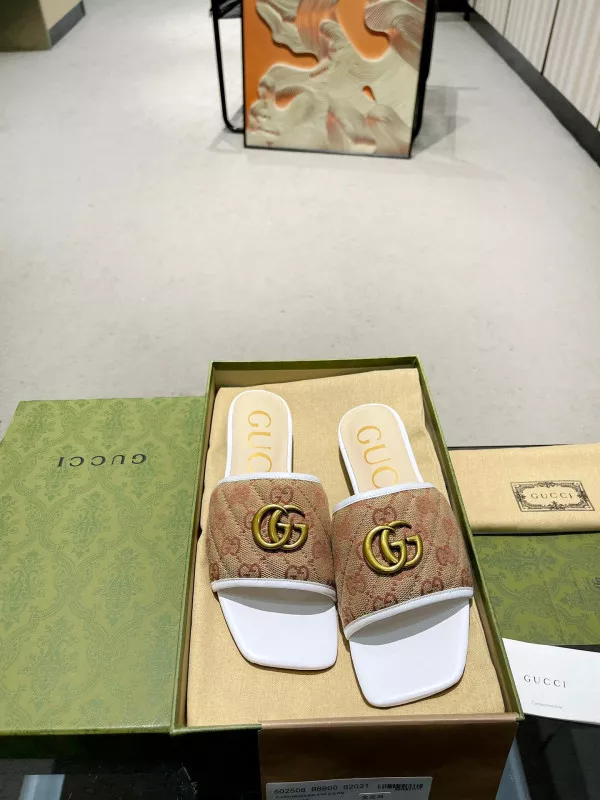 Rep GUCCI GG matelassé canvas slide sandal 0113