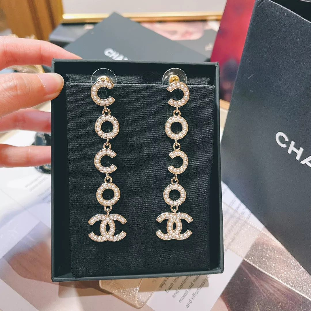 CL EARRINGS 0112