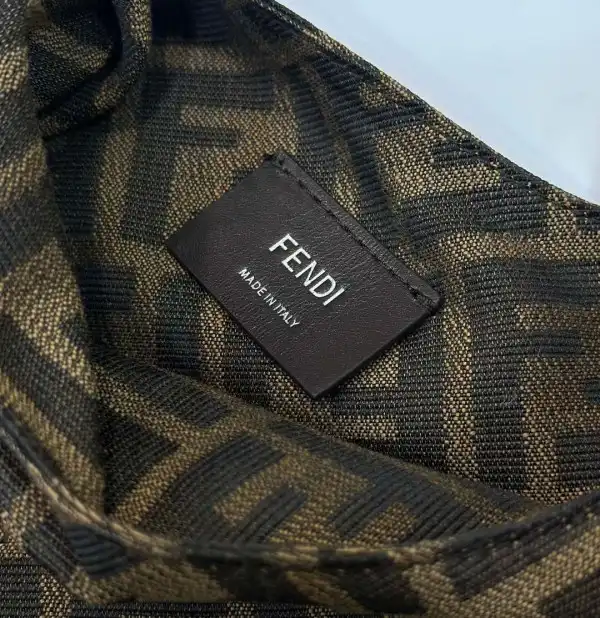 Cheap Fendi Bento Bags-29*22CM 0202