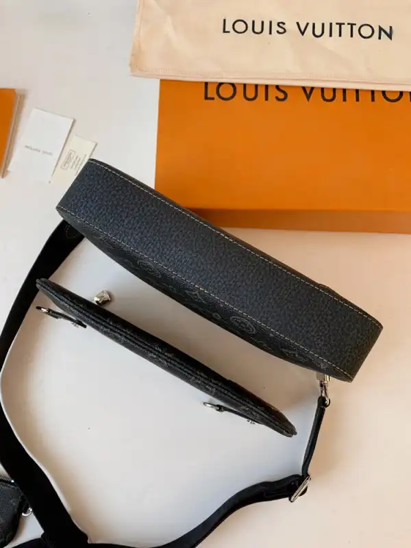 Affordable LOUIS VUITTON TRIO MESSENGER 0201