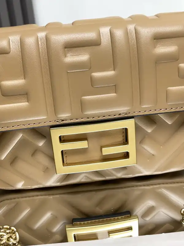 Rep FENDI BAGUETTE-19*10*4cm 0202